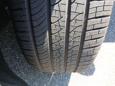 New 2025 Volkswagen Tiguan SE R-Line image 27