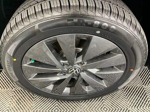 Used 2023 Volkswagen Taos S FWD image 28