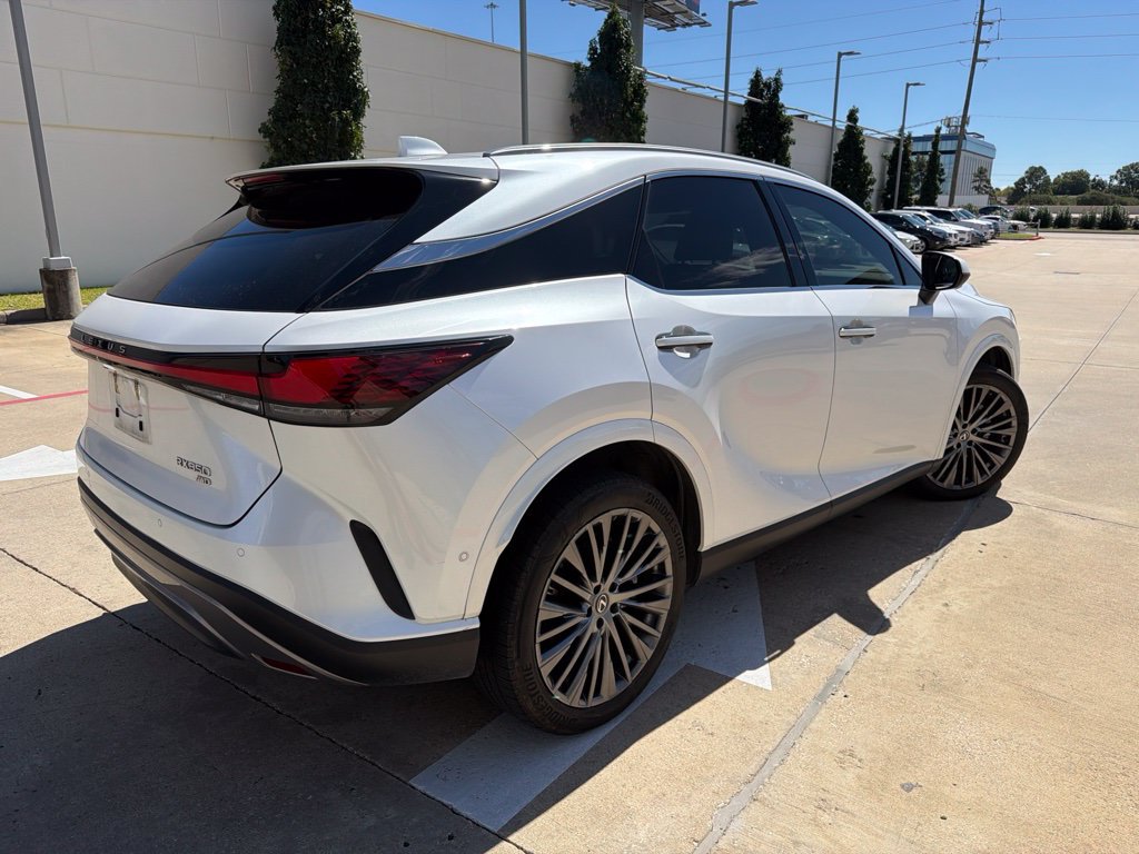 Used 2024 Lexus RX 350 AWD w/ Convenience Package image 2