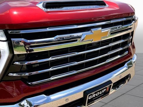 Used 2026 Chevrolet Silverado 2500 LTZ w/ LTZ Texas Edition AWD/4WD image 36