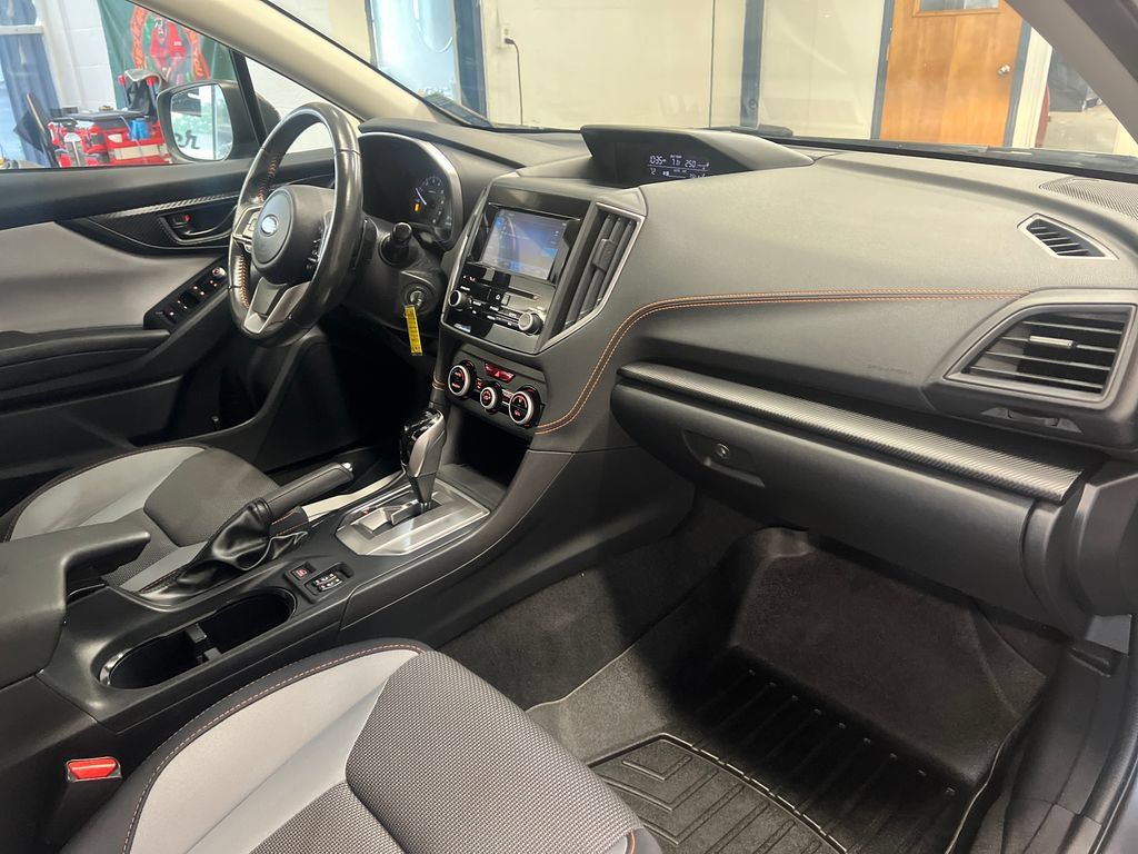 Used 2020 Subaru Crosstrek 2.0i Premium AWD/4WD image 36