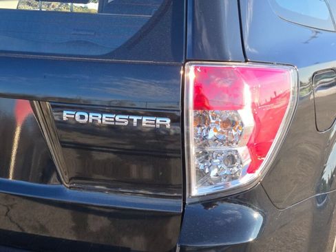 Used 2010 Subaru Forester 2.5X image 11