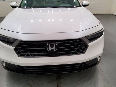 Used 2023 Honda Accord EX-L image 11