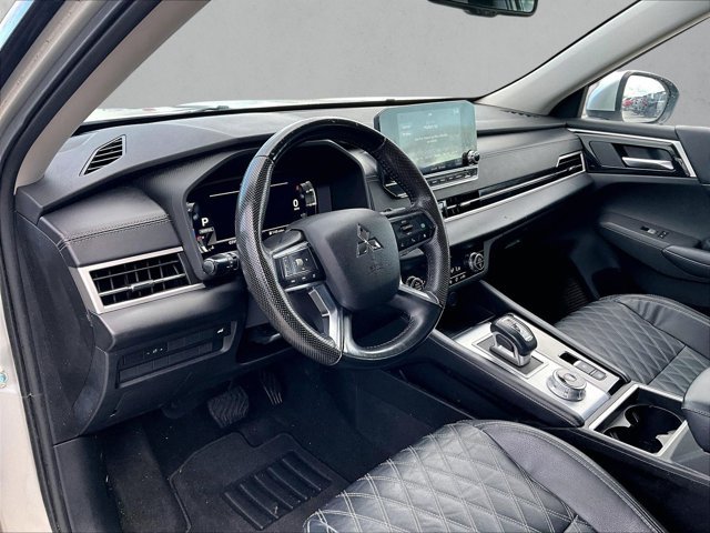 Used 2023 Mitsubishi Outlander SEL FWD image 14