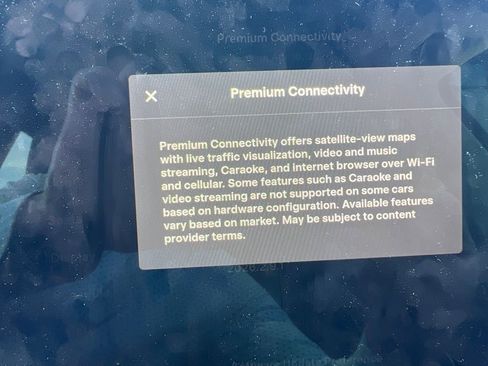 Used 2024 Tesla Model Y Long Range image 13