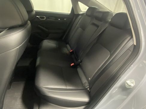 Used 2022 Honda Civic Touring image 14