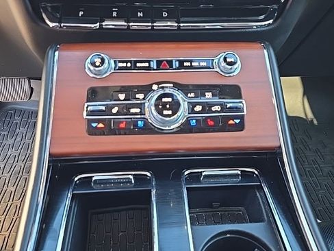 Used 2021 Lincoln Aviator Reserve w/ Equipment Group 208A image 8