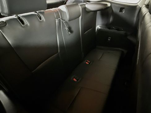 Certified 2023 Toyota Highlander XLE image 27