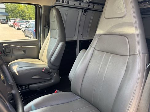 Used 2024 Chevrolet Express 2500 w/ Driver Convenience Package RWD image 22