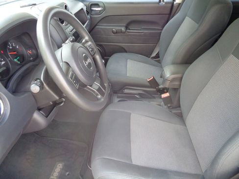 Used 2012 Jeep Patriot Sport image 21