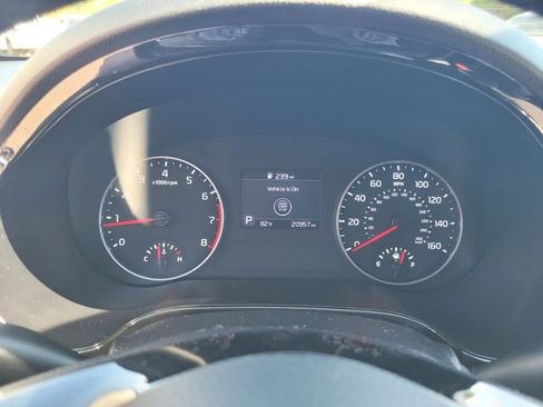 Used 2023 Kia Seltos S image 29