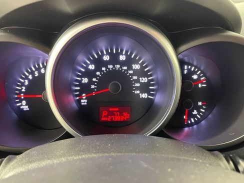 Used 2012 Kia Soul + FWD image 5