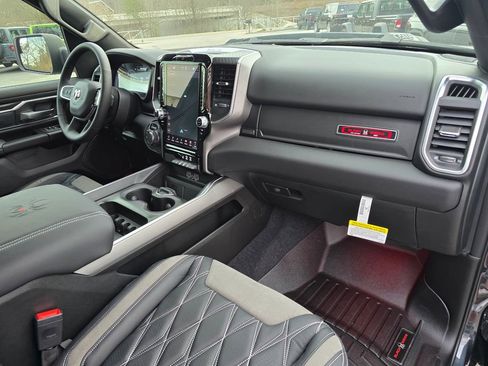 New 2026 RAM 1500 Big Horn AWD/4WD image 32