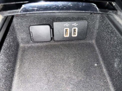 Used 2019 Lincoln MKC Select w/ Select Plus Package image 34