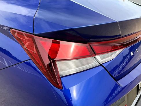 Certified 2024 Hyundai Elantra SEL FWD image 28
