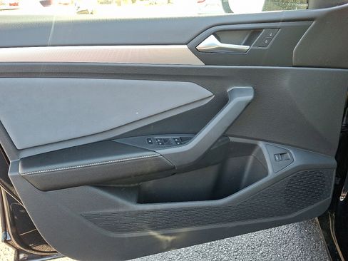 New 2026 Volkswagen Jetta SE image 8