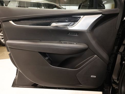 Certified 2025 Cadillac XT5 Premium Luxury image 21