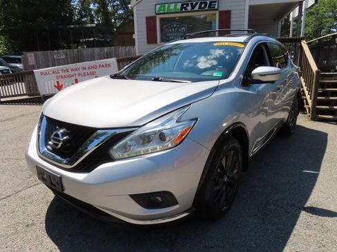 Used 2017 Nissan Murano SV w/ Premium Plus Package AWD/4WD image 2