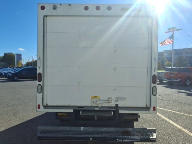 Used 2017 Ford E-350 and Econoline 350 Super Duty w/ Exterior Upgrade Package RWD image 5