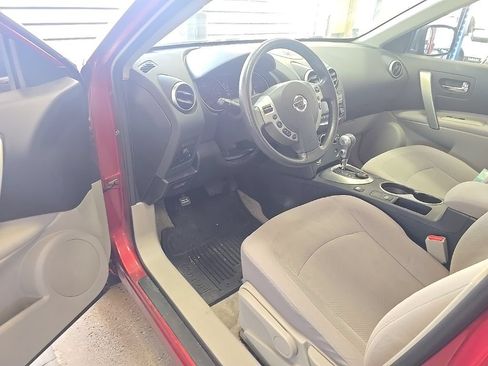 Used 2014 Nissan Rogue S w/ Convenience Package AWD/4WD image 7
