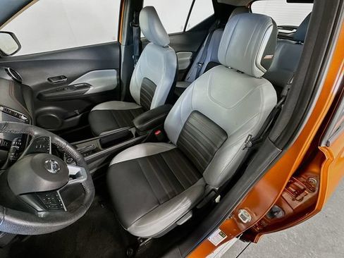 Used 2021 Nissan Kicks SR w/ SR Premium Package FWD image 26