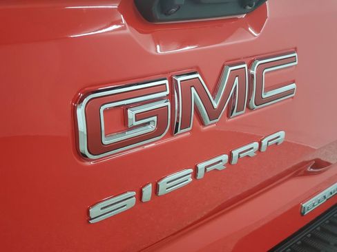 Used 2024 GMC Sierra 1500 Elevation image 24