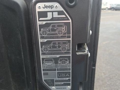 Used 2018 Jeep Wrangler Unlimited Sport S image 8