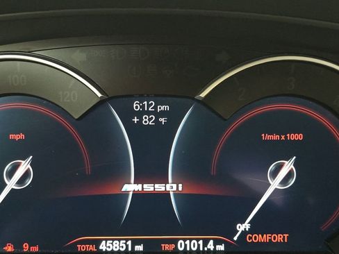 Used 2019 BMW M550i xDrive AWD/4WD image 17