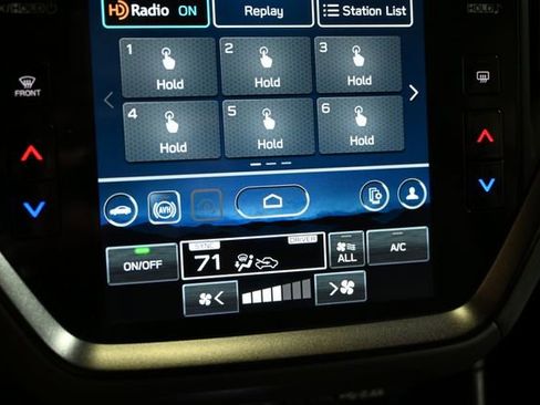 Used 2025 Subaru Crosstrek 2.5i Limited w/ Popular Package #3A image 31