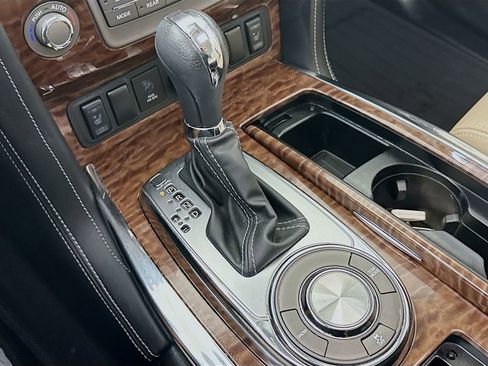 Used 2020 Nissan Armada SL w/ Premium Package image 18