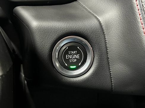 Used 2022 Chevrolet Suburban RST w/ Luxury Package image 21