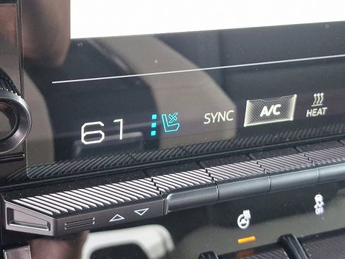 New 2026 GMC Hummer EV 2X image 19