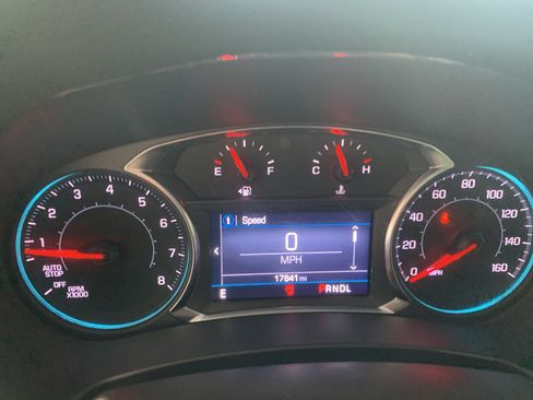 Used 2023 Chevrolet Equinox LS w/ LS Convenience Package FWD image 17