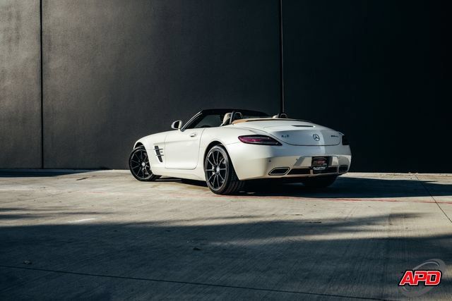 Used 2012 Mercedes-Benz SLS AMG Roadster image 16