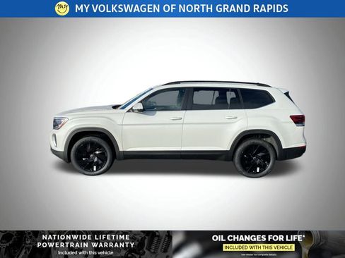 New 2026 Volkswagen Atlas SE image 4