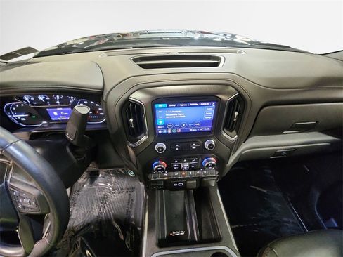 Certified 2022 GMC Sierra 1500 AT4 w/ AT4 Premium Package image 22
