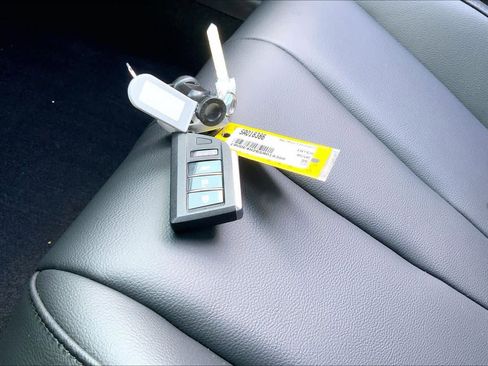 Certified 2025 Acura Integra image 12