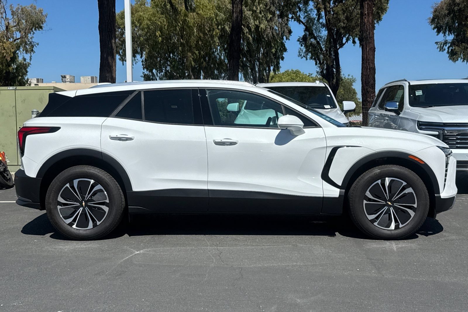 Used 2026 Chevrolet Blazer EV LT FWD image 4