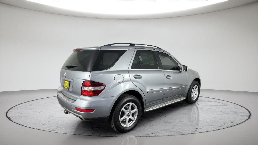 Used 2011 Mercedes-Benz ML 350 2WD image 9