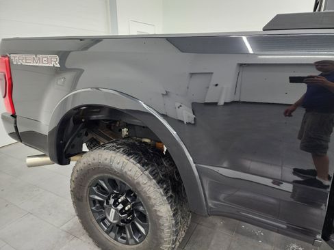 Used 2022 Ford F250 Lariat w/ Tremor Off-Road Package AWD/4WD image 27