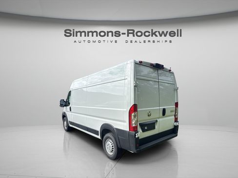 Used 2026 RAM ProMaster 2500 w/ Convenience Group FWD image 4