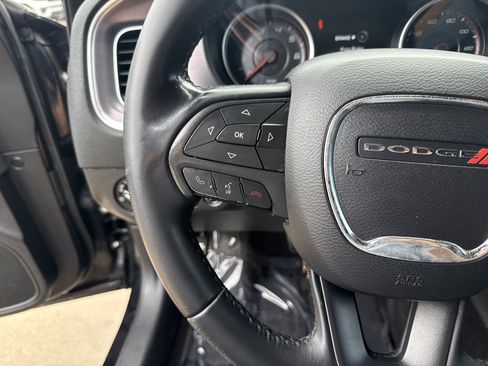 Used 2017 Dodge Charger SE w/ Popular Equipment Group RWD image 18