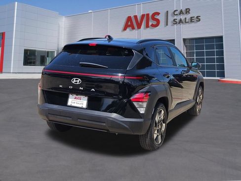 Used 2025 Hyundai Kona SEL FWD image 6