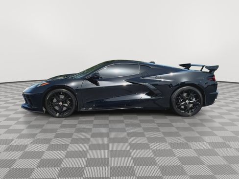 Used 2021 Chevrolet Corvette Stingray Preferred Cpe w/ Z51 Performance Package RWD image 5