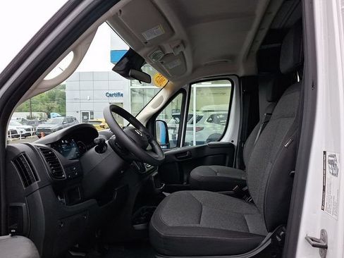 Used 2025 RAM ProMaster 2500 w/ U-Haul Equipment Group FWD image 24