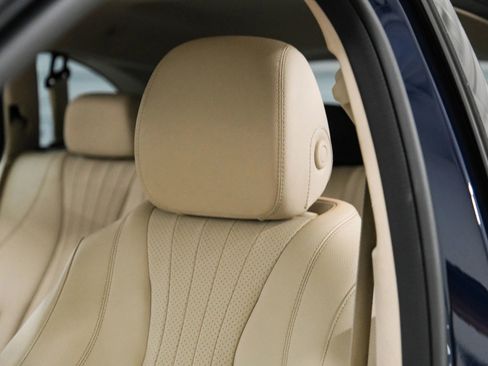 Used 2018 Mercedes-Benz E 400 4MATIC Wagon w/ Premium 2 Package image 27