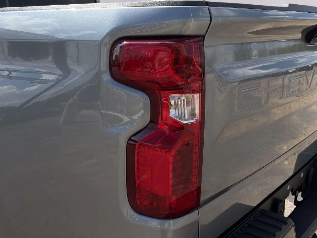 Used 2025 Chevrolet Silverado 1500 Custom Trail Boss AWD/4WD image 30