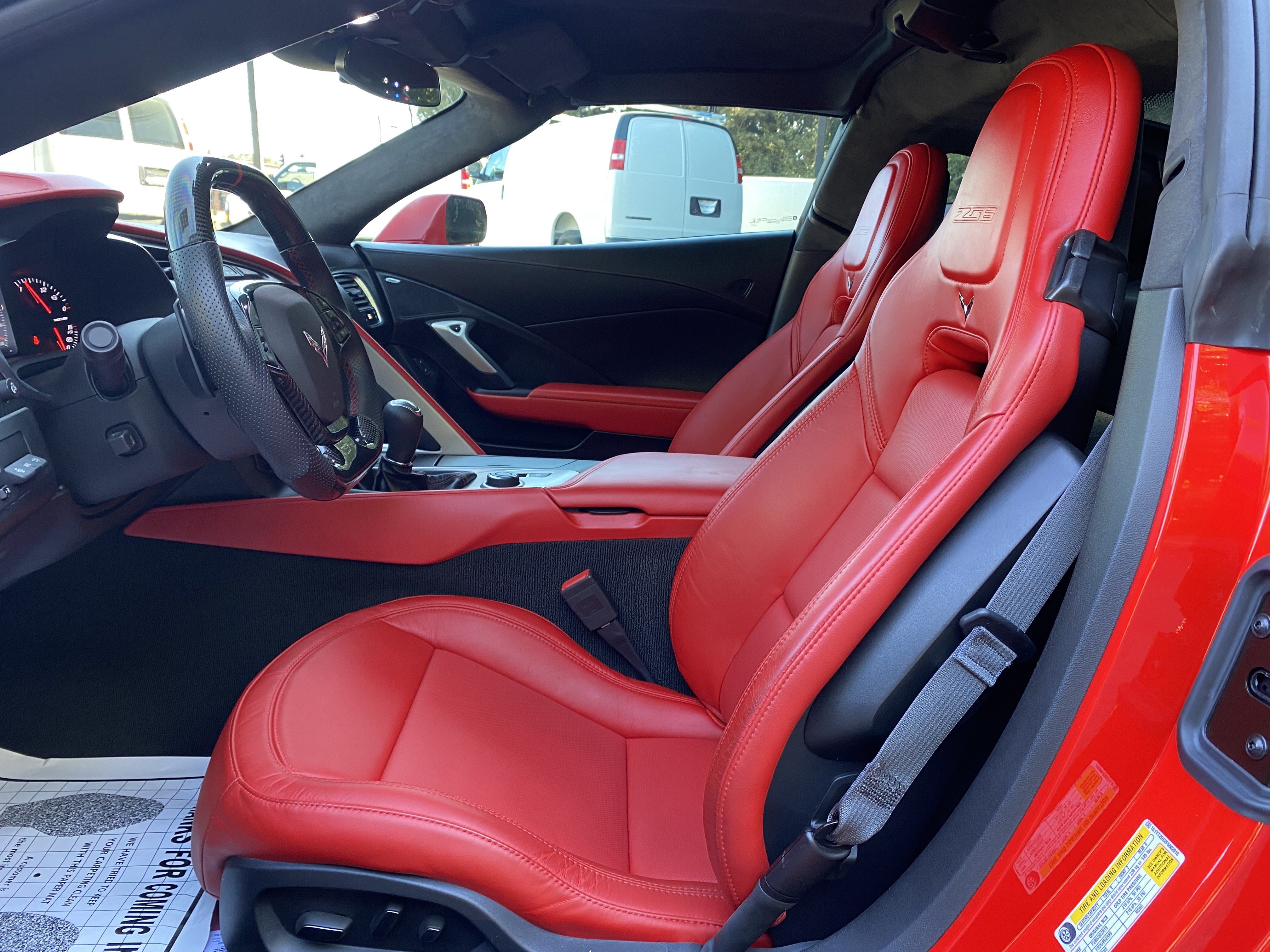 Used 2015 Chevrolet Corvette Z06 w/ 3LZ Preferred Equipment Group RWD image 34