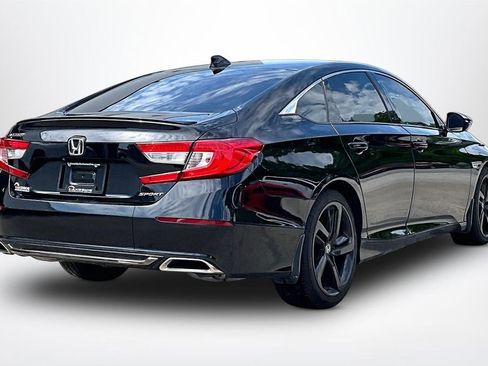 Used 2018 Honda Accord Sport image 5