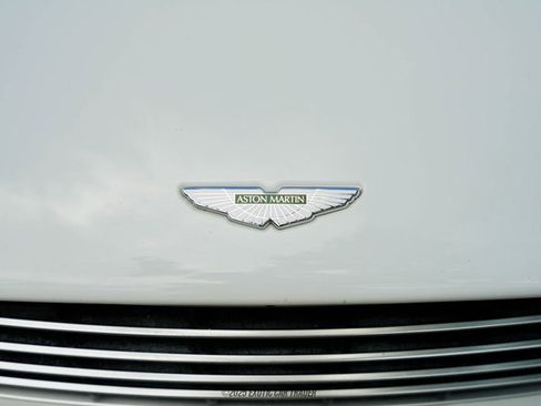 Used 2019 Aston Martin DB11 Volante image 62